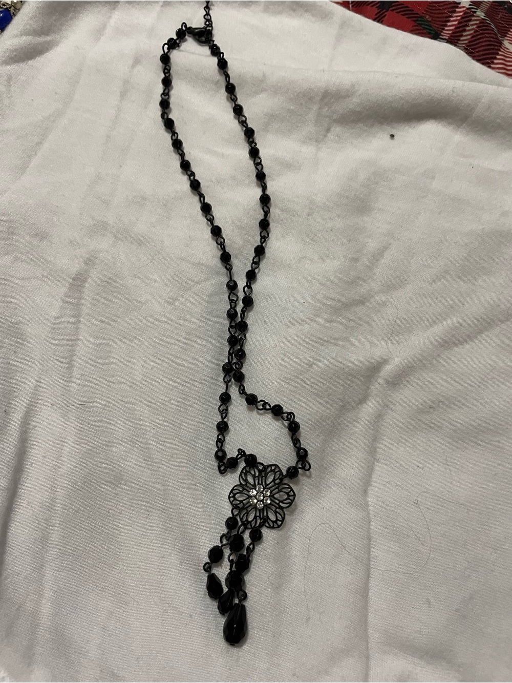 Black Floral Pendant Beaded Necklace - Women's Jewelry